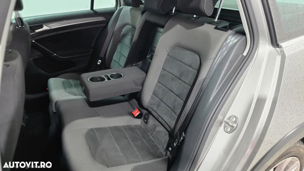 Volkswagen Golf 2.0 TDI DSG 4Motion - 6