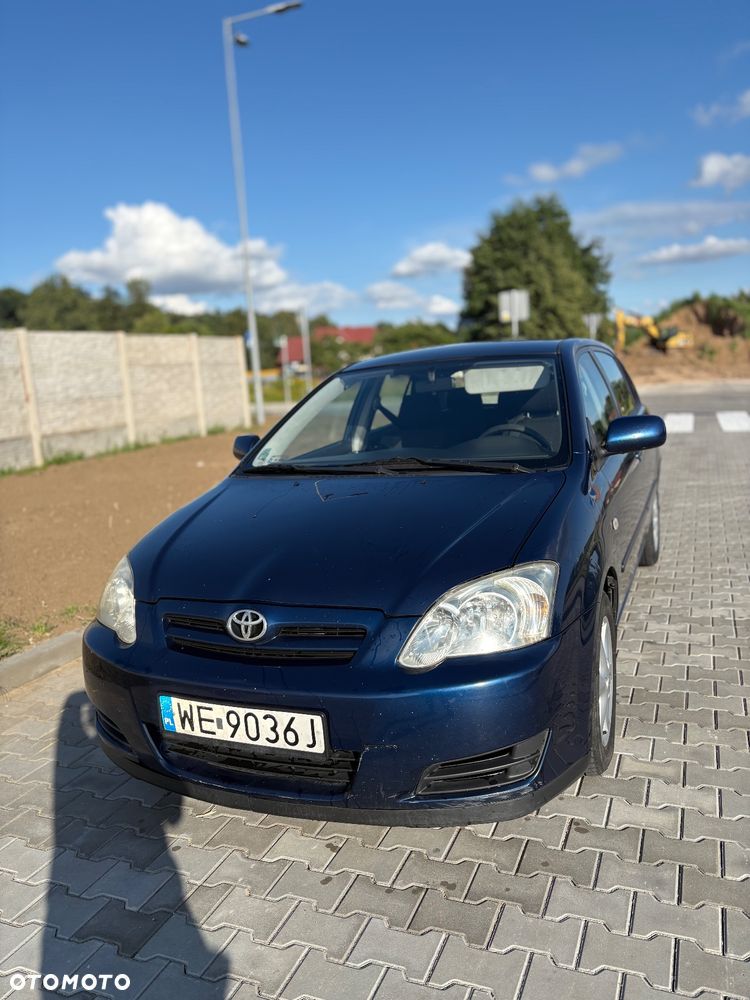 Toyota Corolla - 4