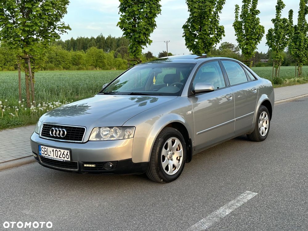 Audi A4 Limousine - 9