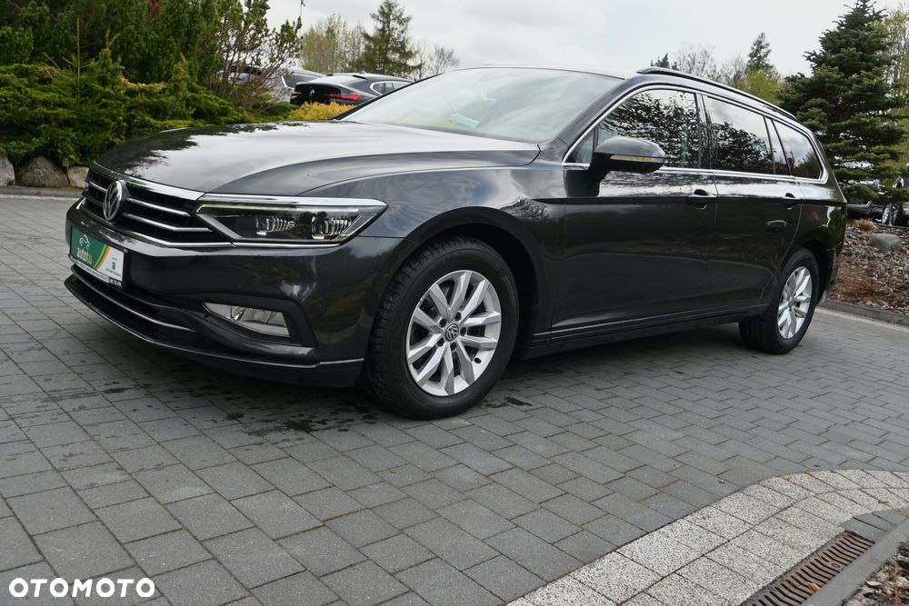 Volkswagen Passat 2.0 TDI SCR DSG Business - 2