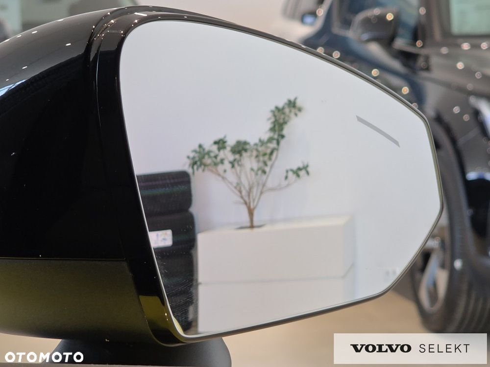 Volvo EX30 - 12