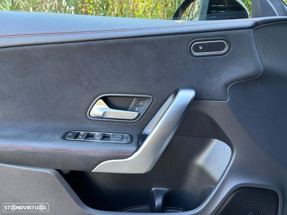 Mercedes-Benz CLA 200 d 8G-DCT AMG Line - 17