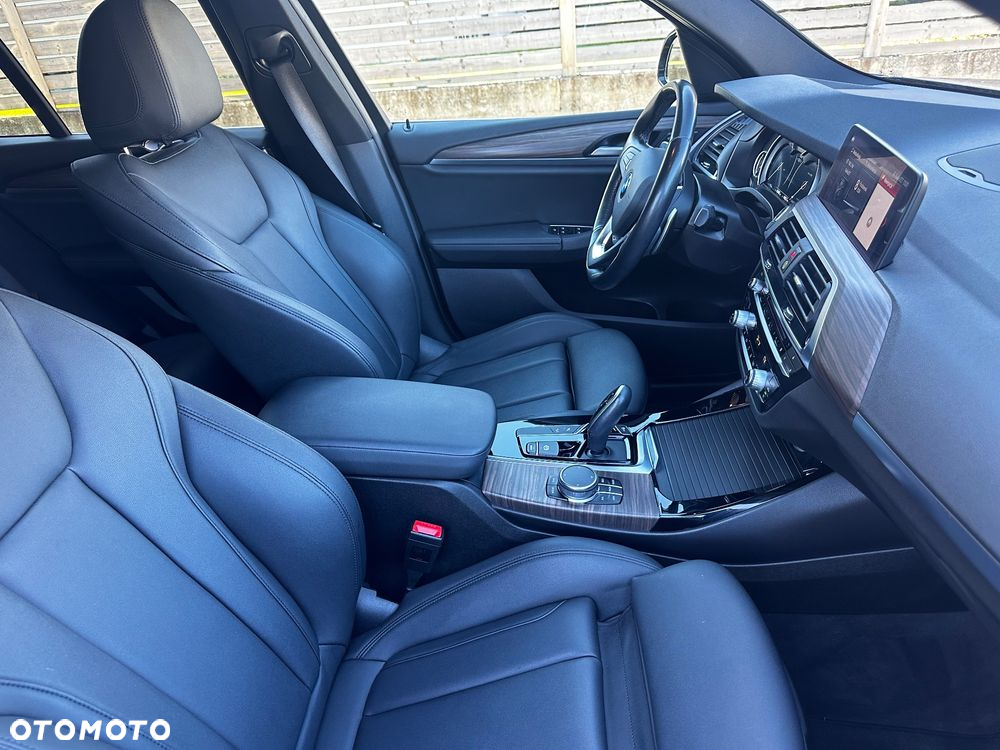 BMW X3 xDrive30i - 22