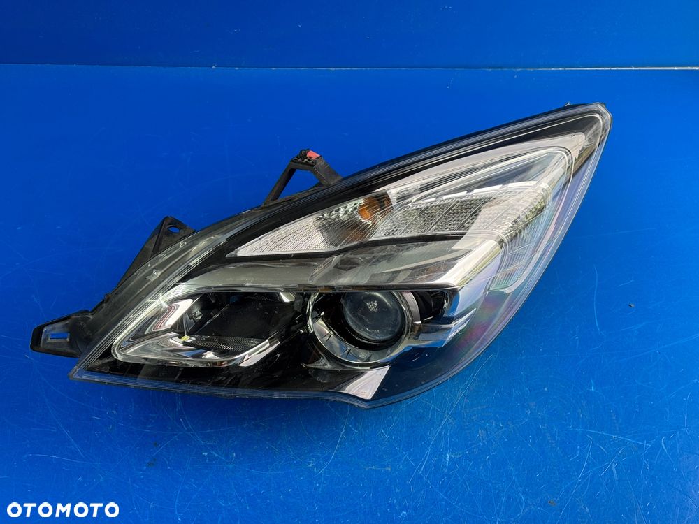 LEWY REFLEKTOR SOCZEWKA LED Opel meriva b lift Europa - 2