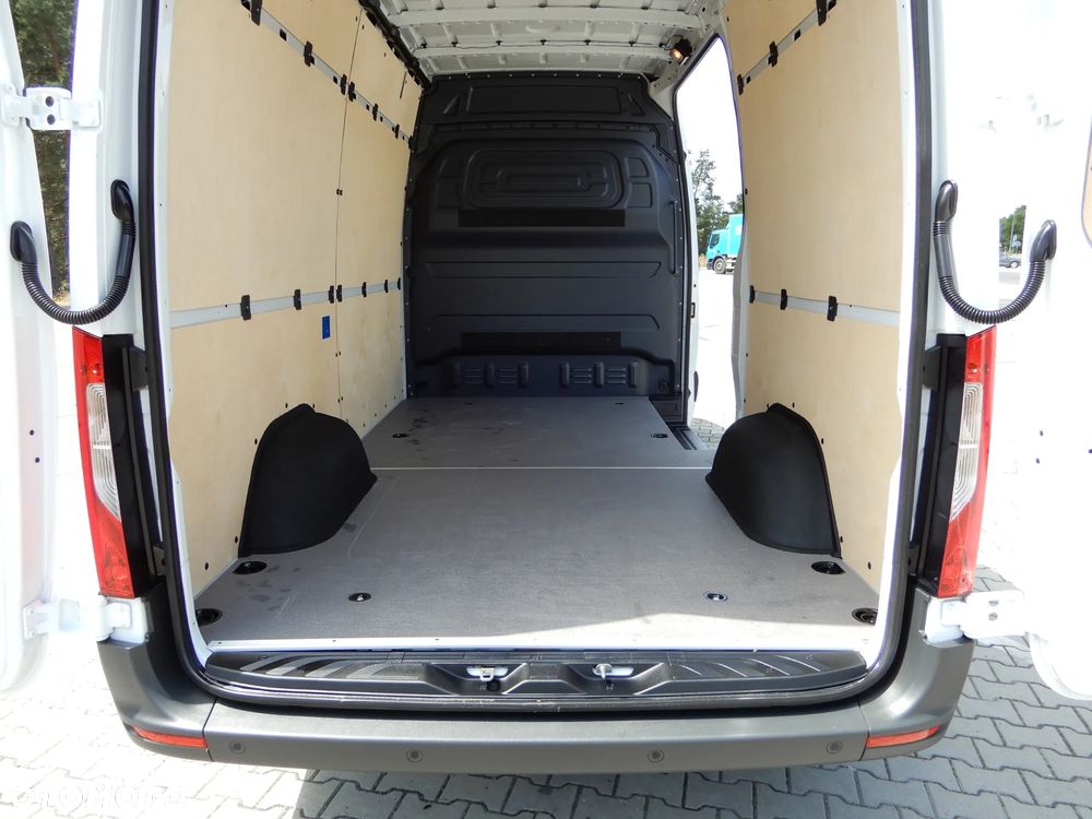 Mercedes-Benz Sprinter 317 CDI 170 Km L2H2 Furgon Blaszak Rozstaw Osi 3665 mm Serwis ASO Stan Jak Nowy UNIKAT - 21