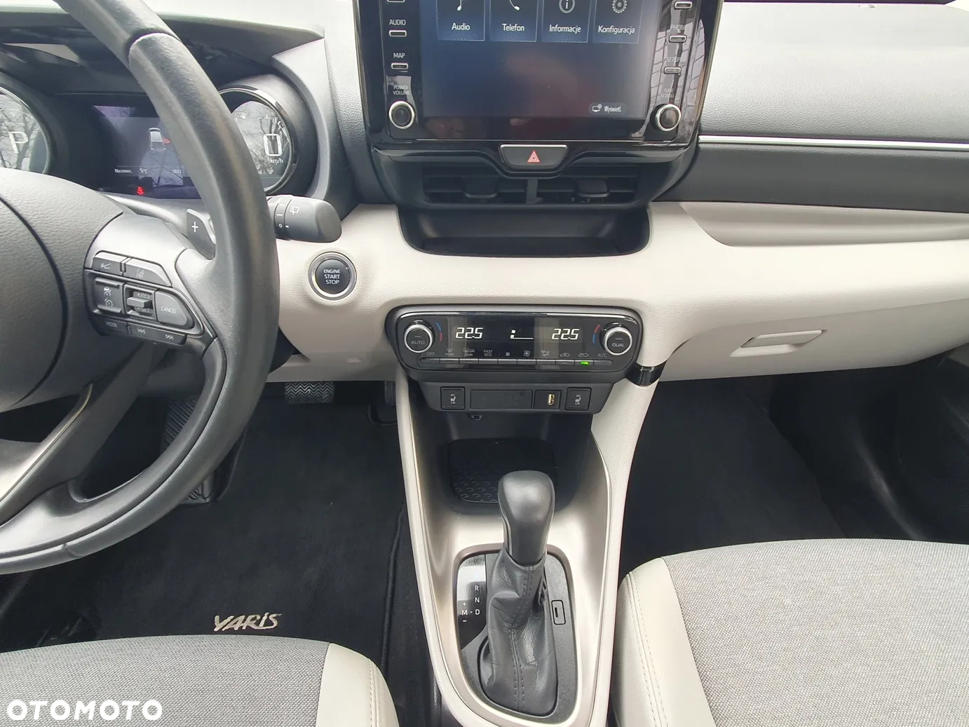 Toyota Yaris 1.5 Executive CVT - 19
