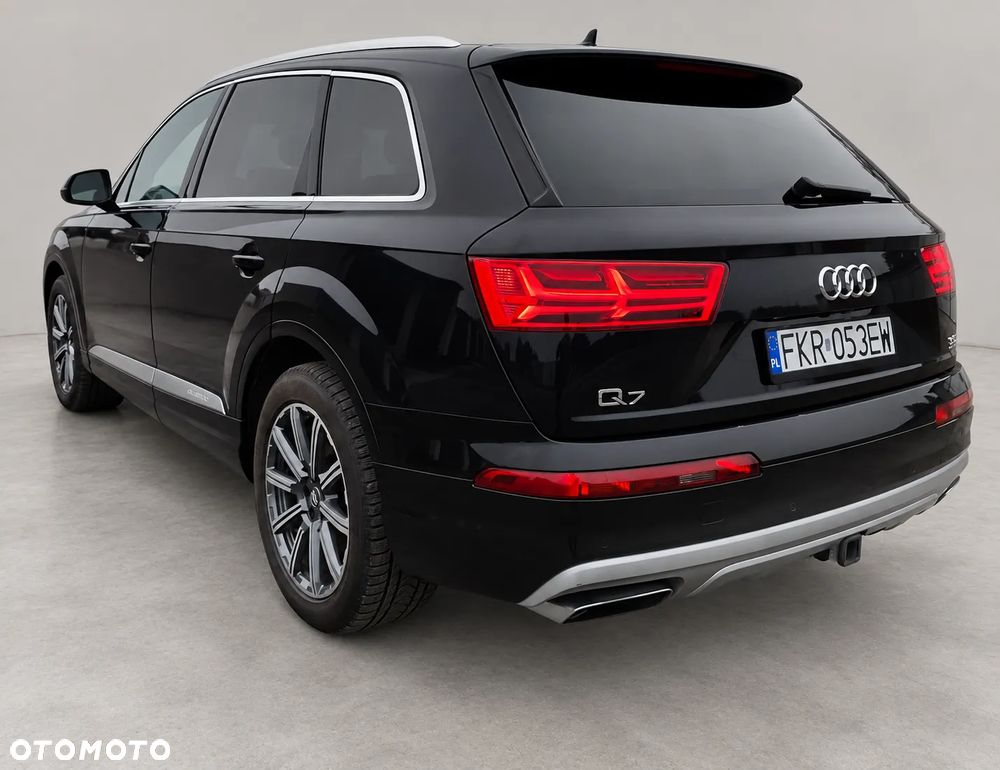 Audi Q7 3.0 TFSI Quattro Tiptr - 2