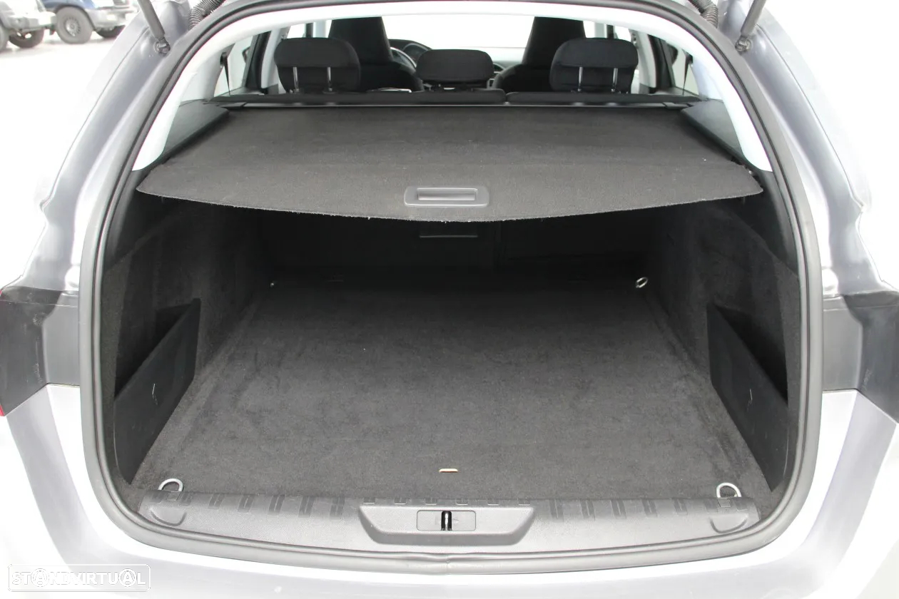 Peugeot 308 SW 1.6 BlueHDi Style - 26