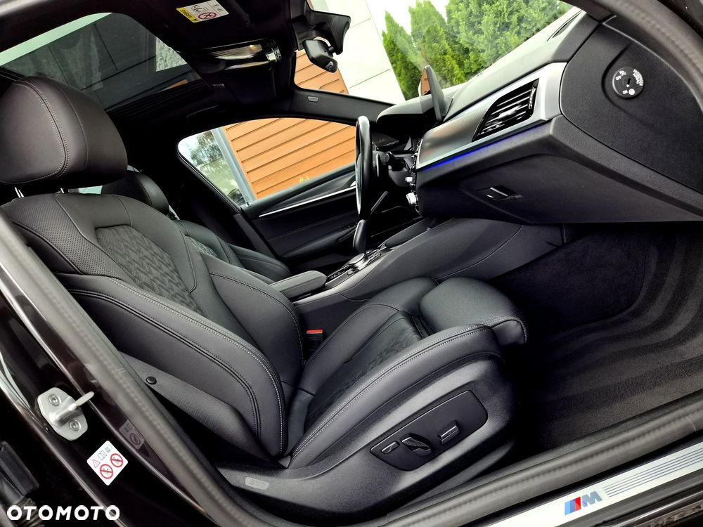BMW Seria 5 520d xDrive mHEV M Sport Edition - 11