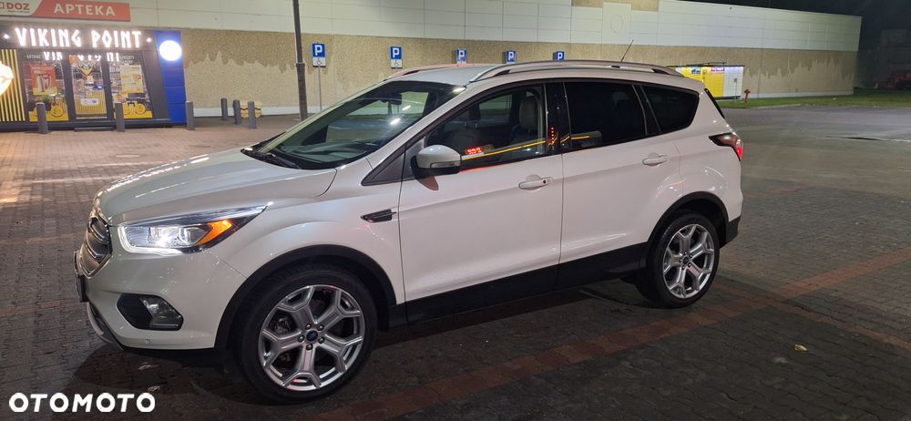 Ford Escape 2.0 EcoBoost AWD Titanium - 32