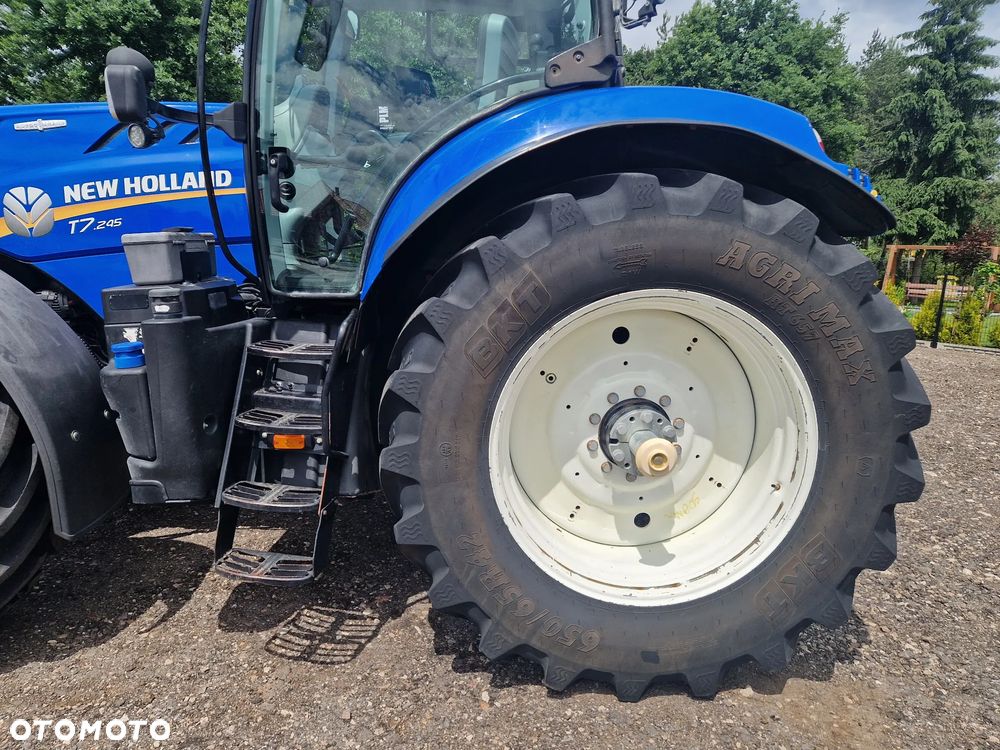 New Holland T7.245 AUTOCOMMAND PNEUMATYKA - 28