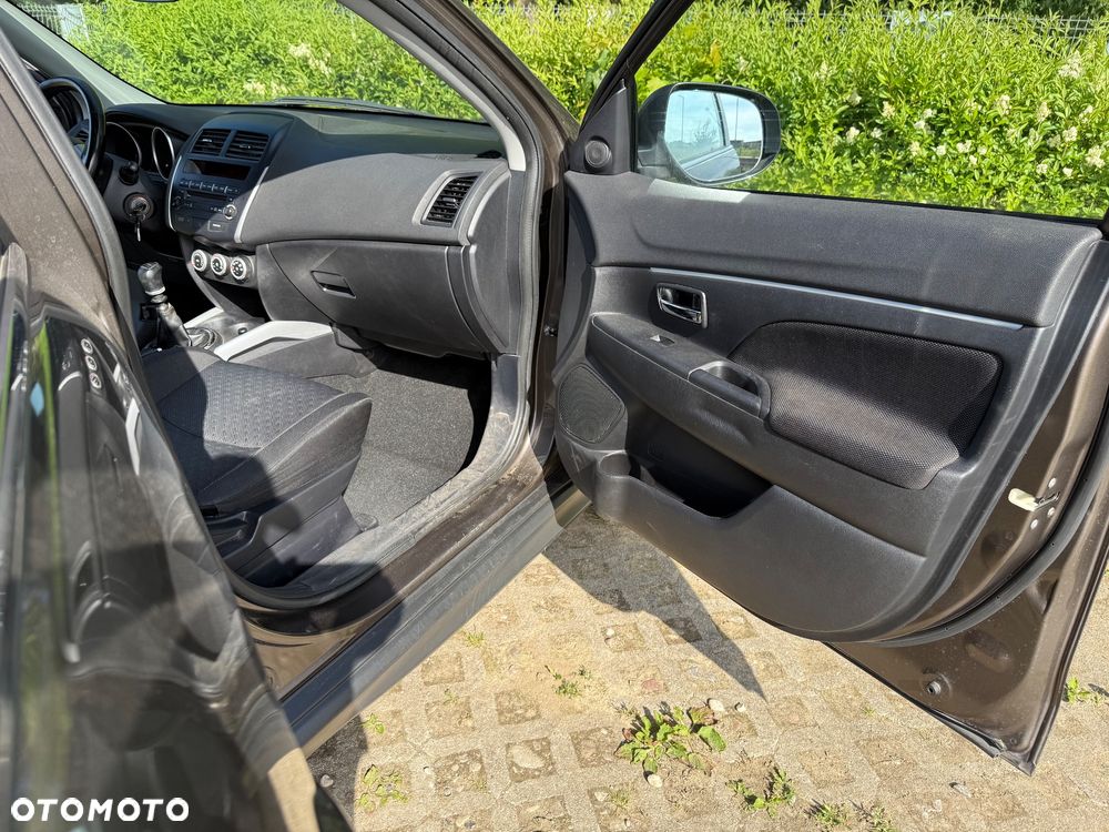 Mitsubishi ASX 1.8 DI-D 2WD Intense - 14