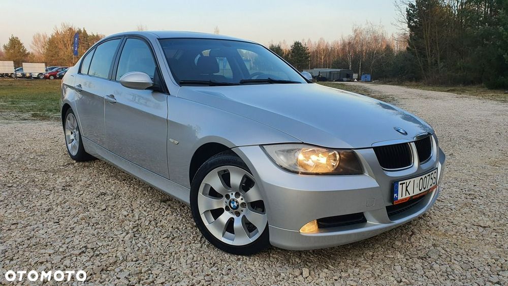 BMW Seria 3 320i - 4