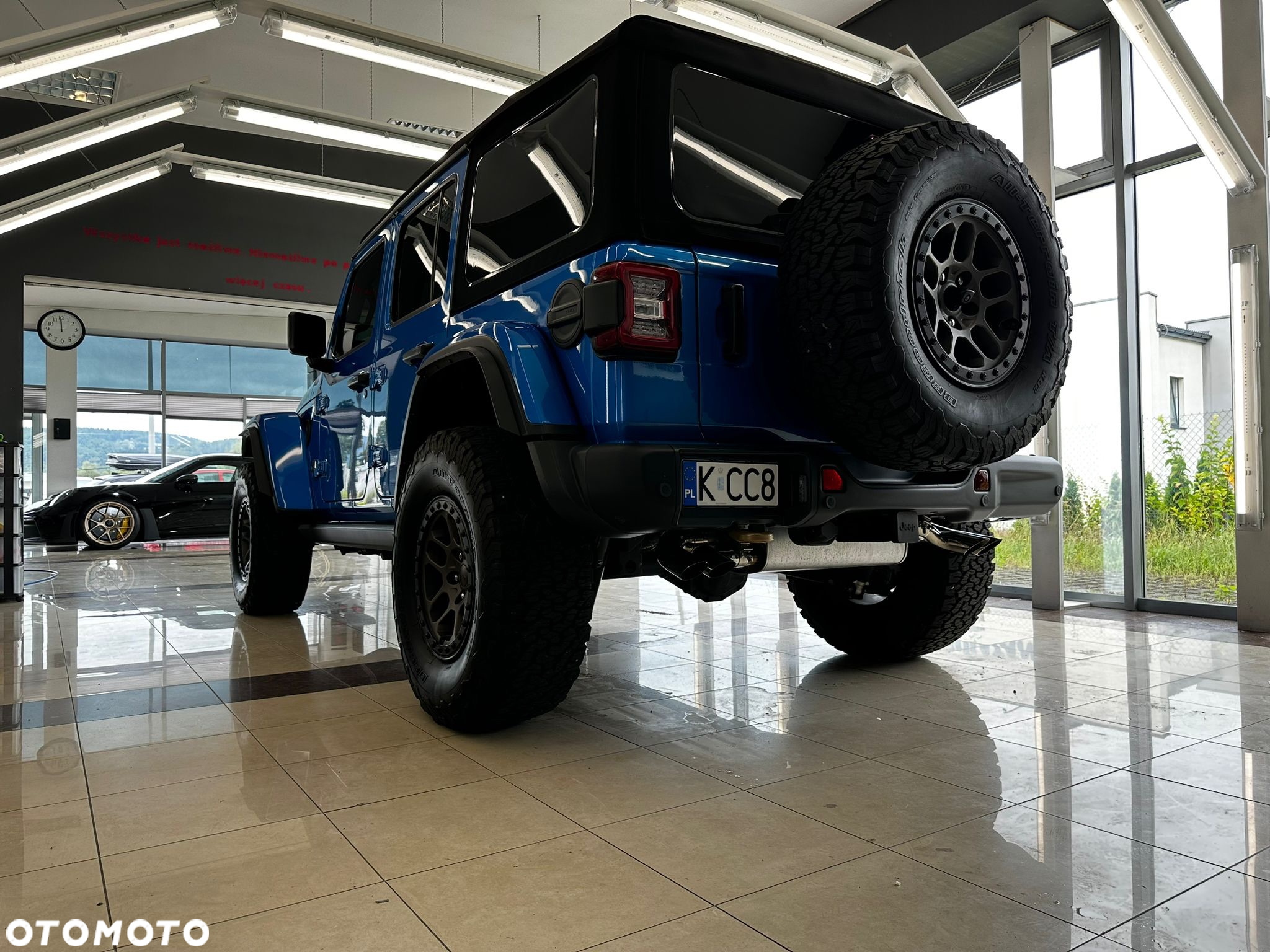 Jeep Wrangler - 10