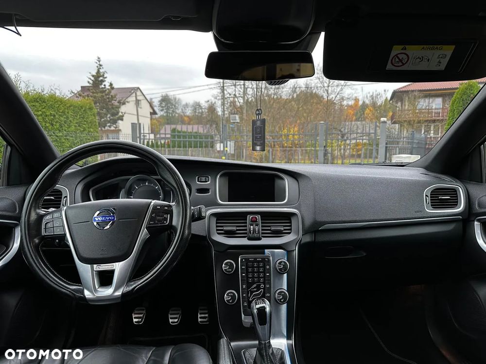 Volvo V40 D4 Summum - 11