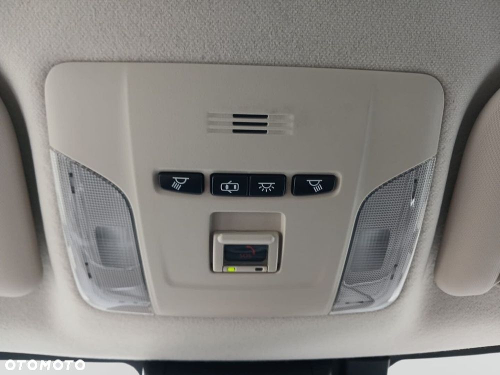 Toyota Corolla - 22