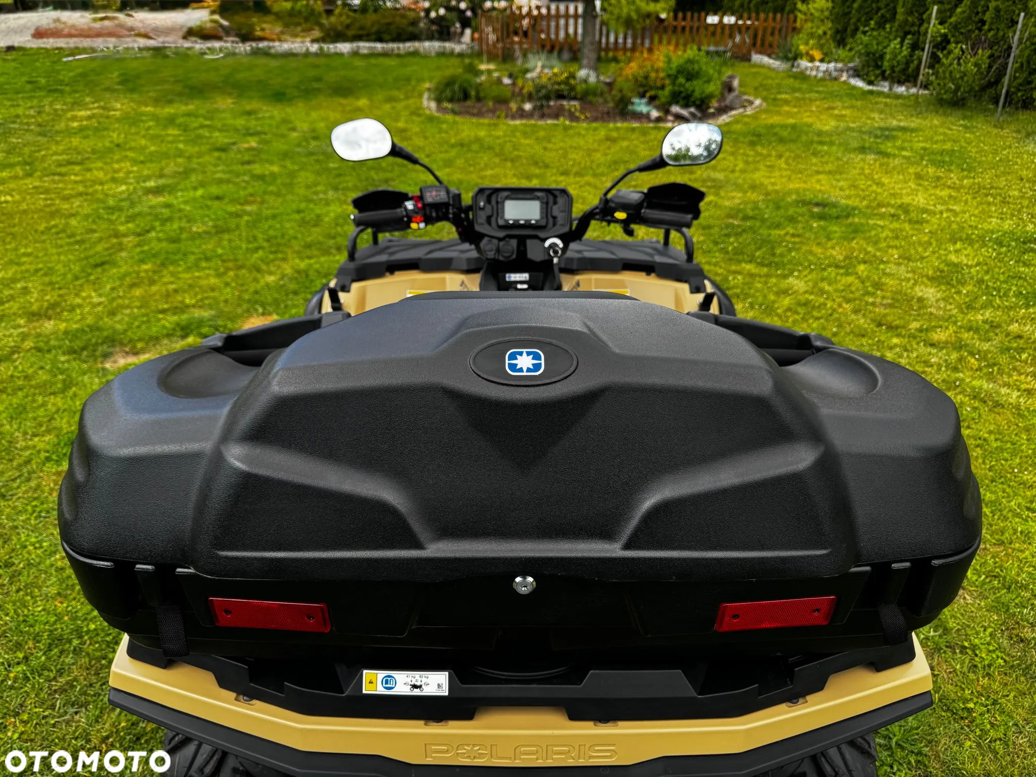 Polaris Sportsman - 16