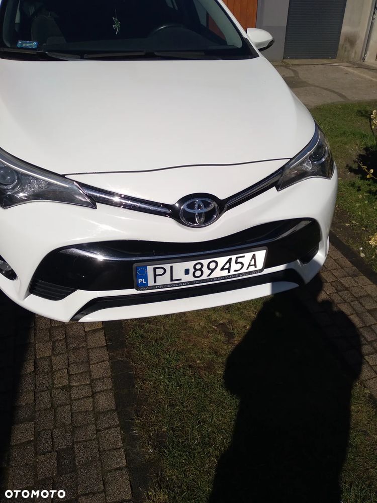 Toyota Avensis 2.0 D-4D Premium - 3