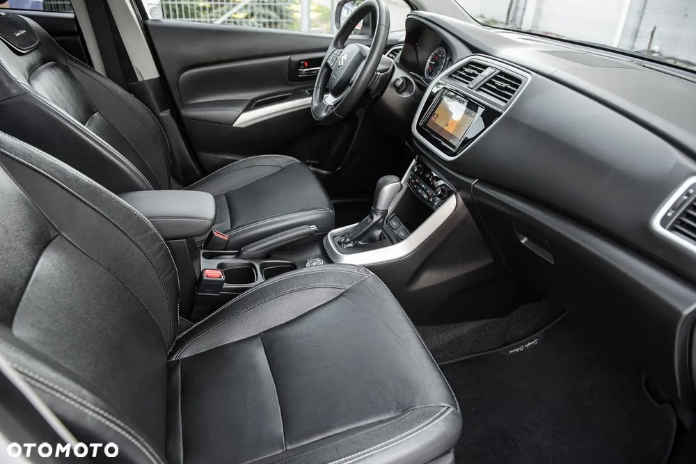 Suzuki SX4 S-Cross 1.6 Premium Plus 4WD CVT - 32