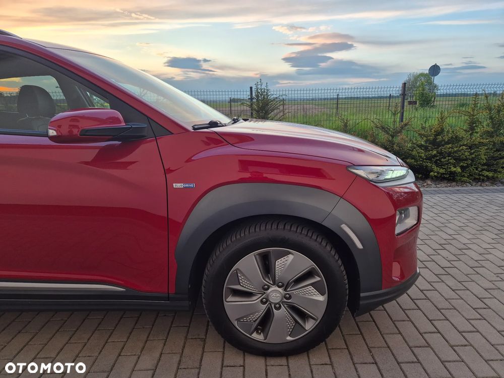 Hyundai Kona 64kWh Premium - 4