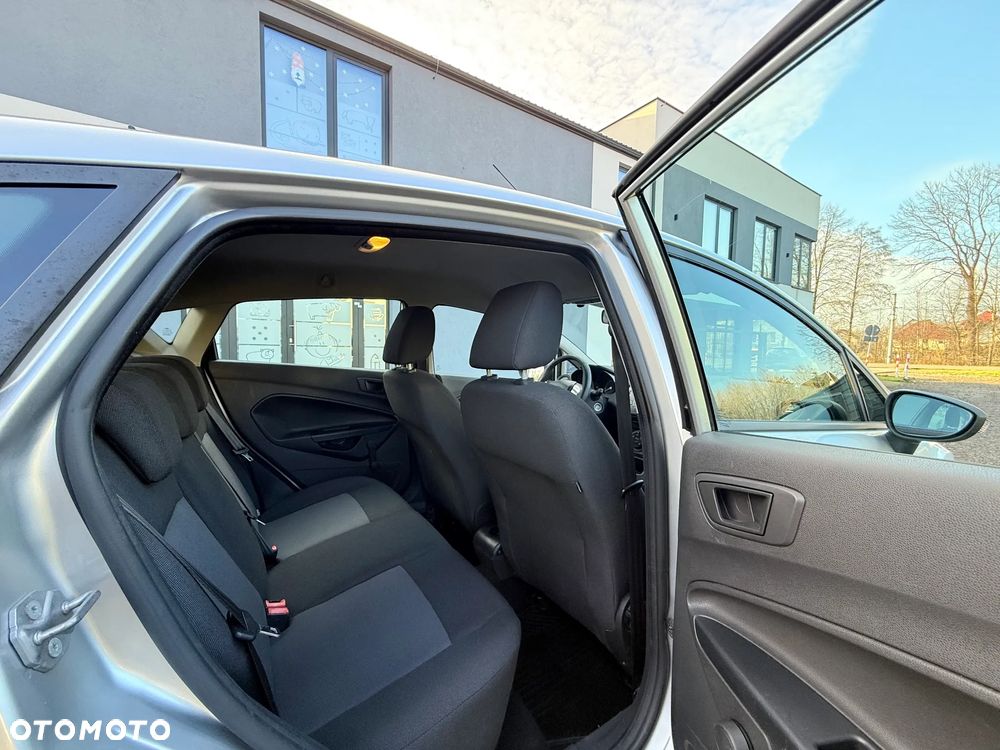 Ford Fiesta 1.25 Silver X plus - 25
