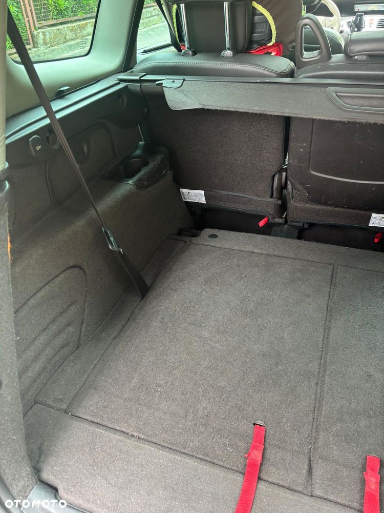 Renault Grand Scenic Gr 1.9 dCi Privilege Euro5 - 16