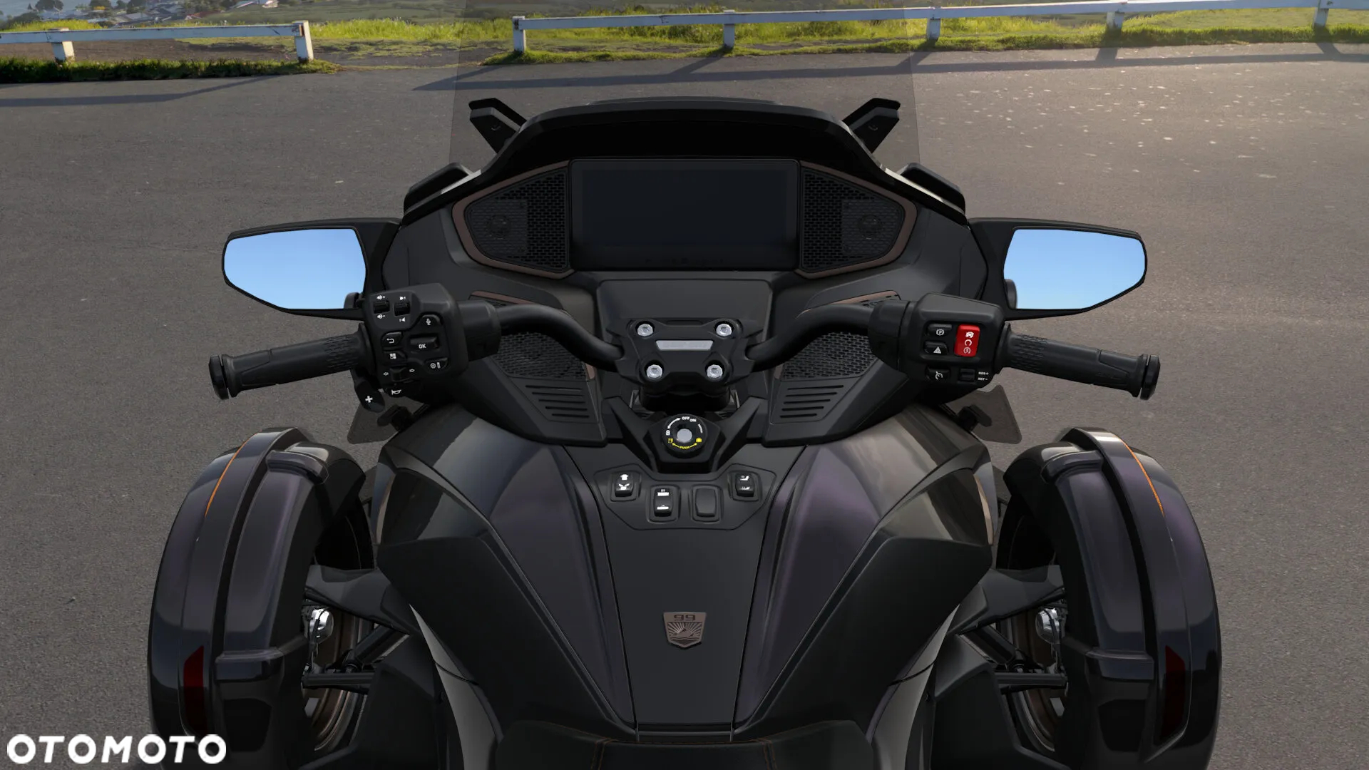 Can-Am Spyder - 10