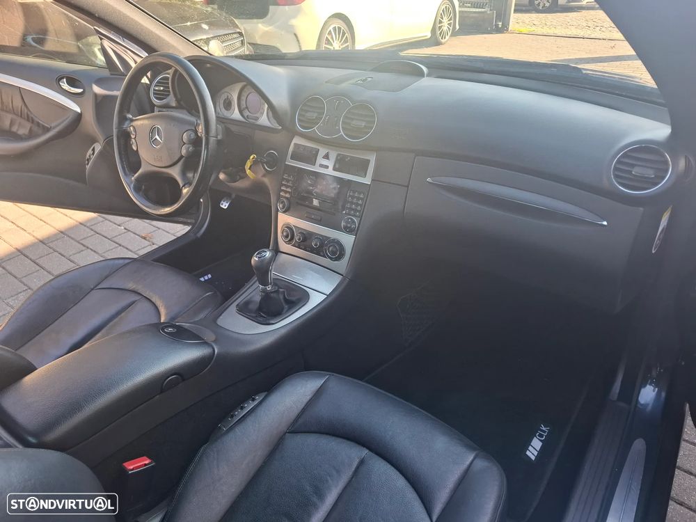 Mercedes-Benz CLK 220 CDI Avantgarde - 13