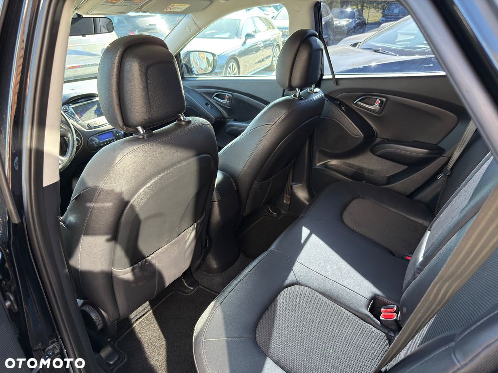 Hyundai ix35 2.0 GDI Premium 2WD - 17