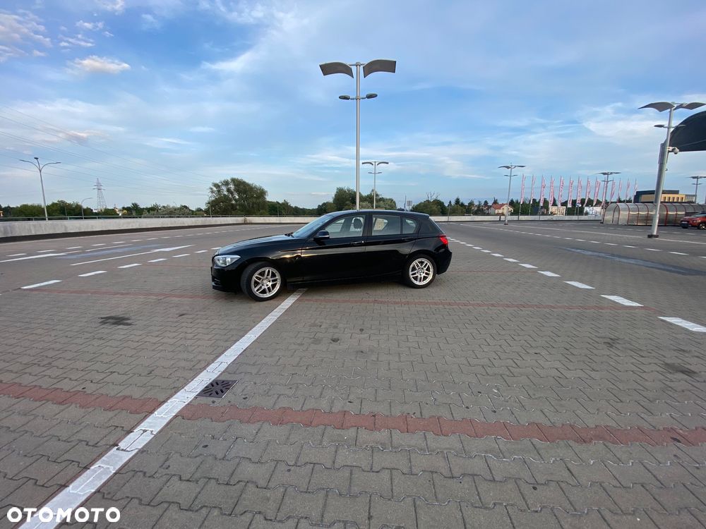 BMW Seria 1 116i - 10