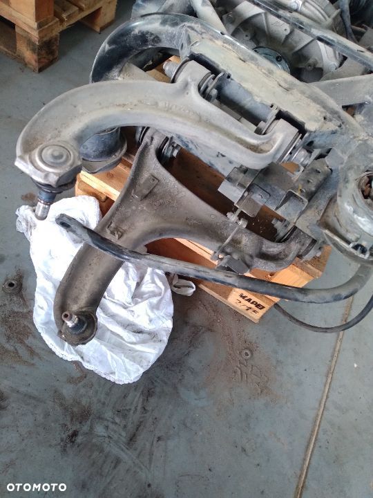 Maserati granturismo wahacz tylny dolny lewy prawy - 2