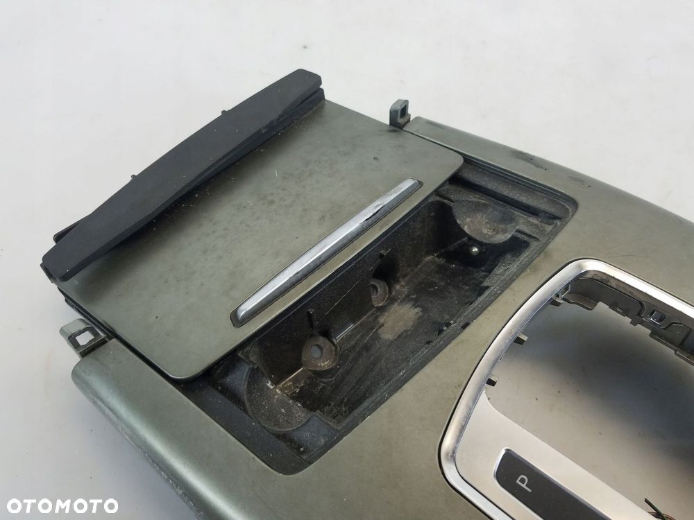uchwyt na napoje panel środkowy mmi audi a6 c6 4f1862533c - 4