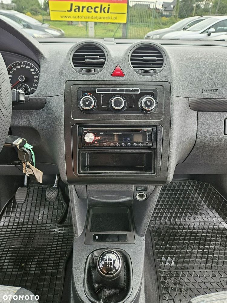 Volkswagen Caddy - 15