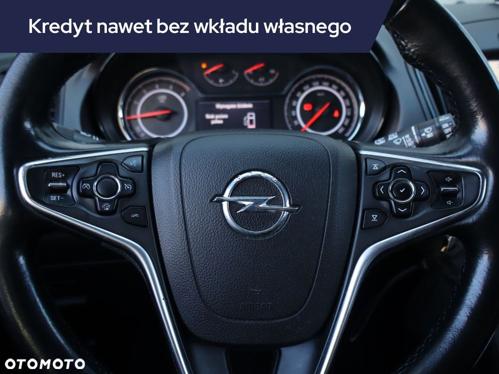 Opel Insignia - 19