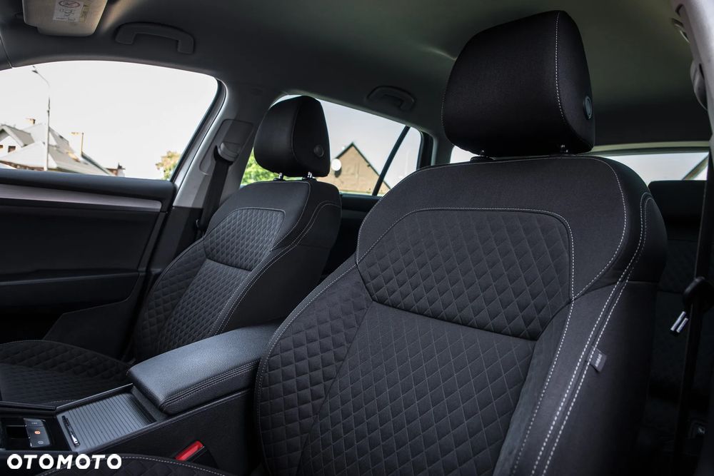 Skoda Superb 2.0 TDI Sportline - 18