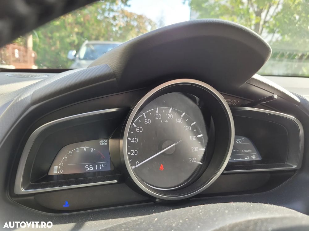 Mazda 2 e-SKYACTIV G 90 M HYBRID Center-Line - 7