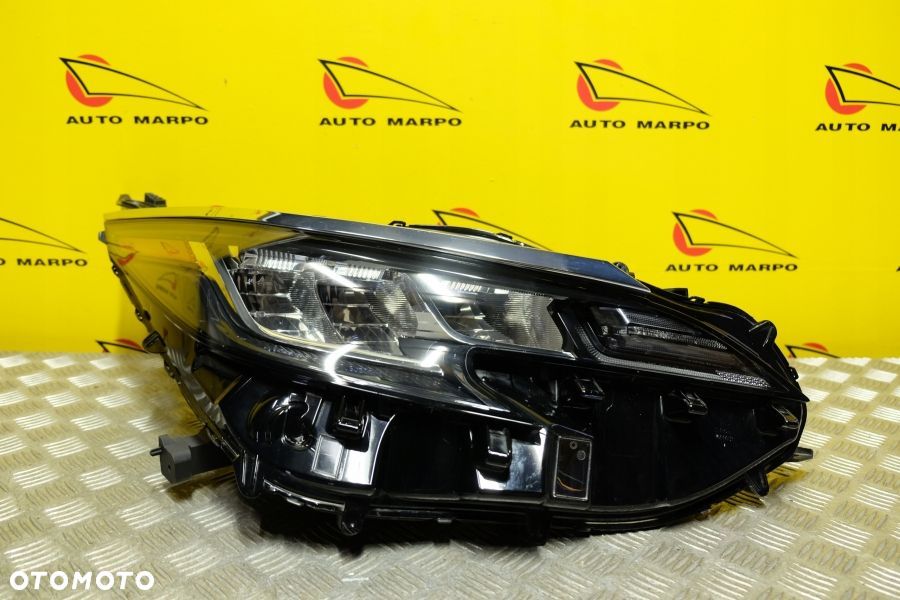 TOYOTA SIENNA 2021- REFLEKTOR LAMPA FULL LED R USA - 4