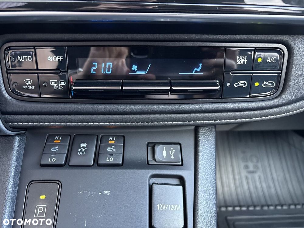 Toyota Auris Hybrid 135 Premium - 20
