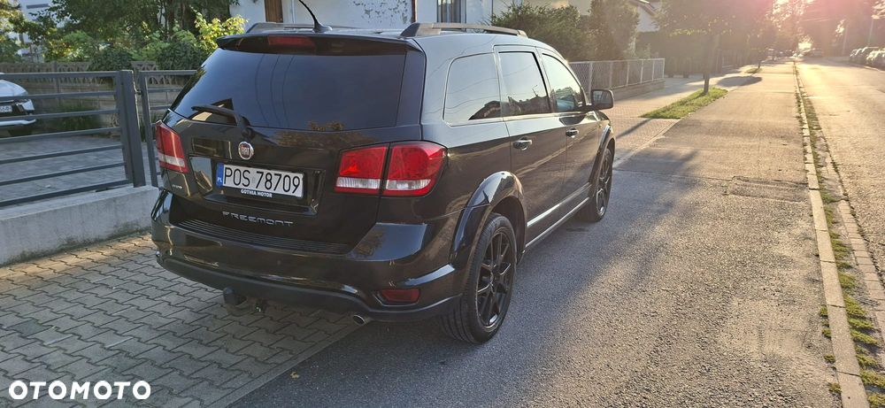 Fiat Freemont 2.0 Multijet Black Code AWD - 5