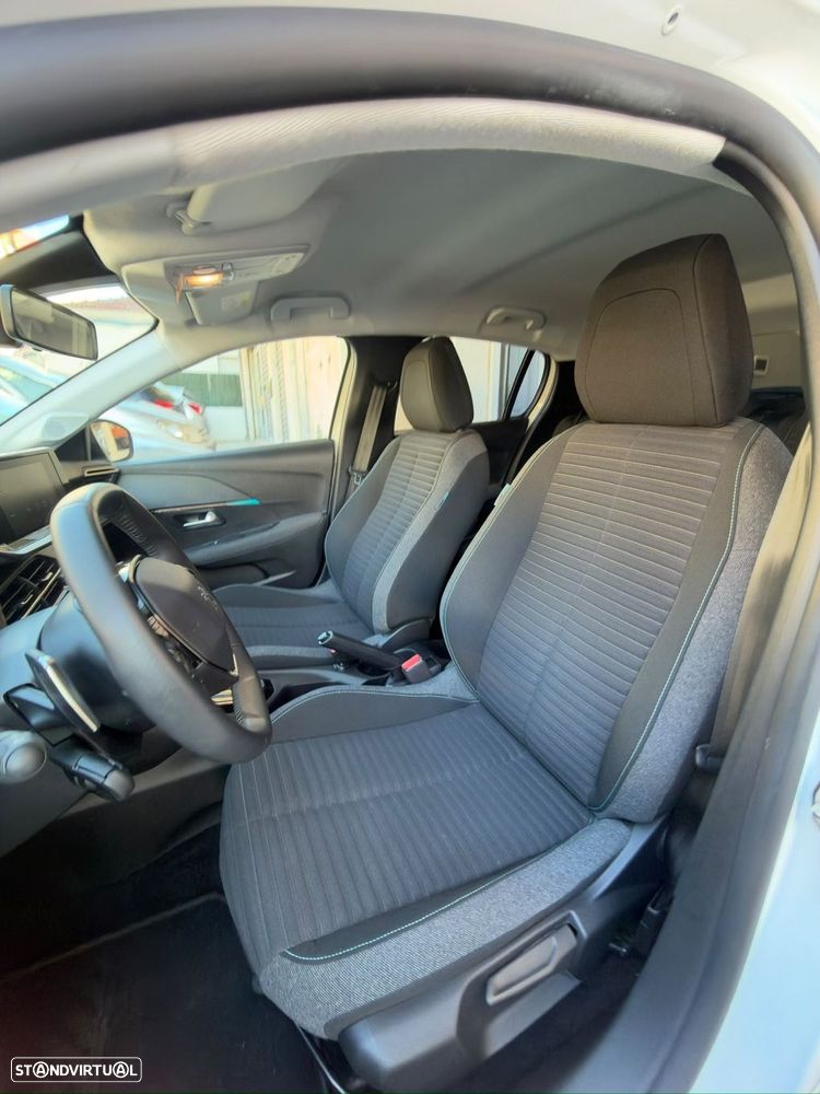 Peugeot 208 - 9