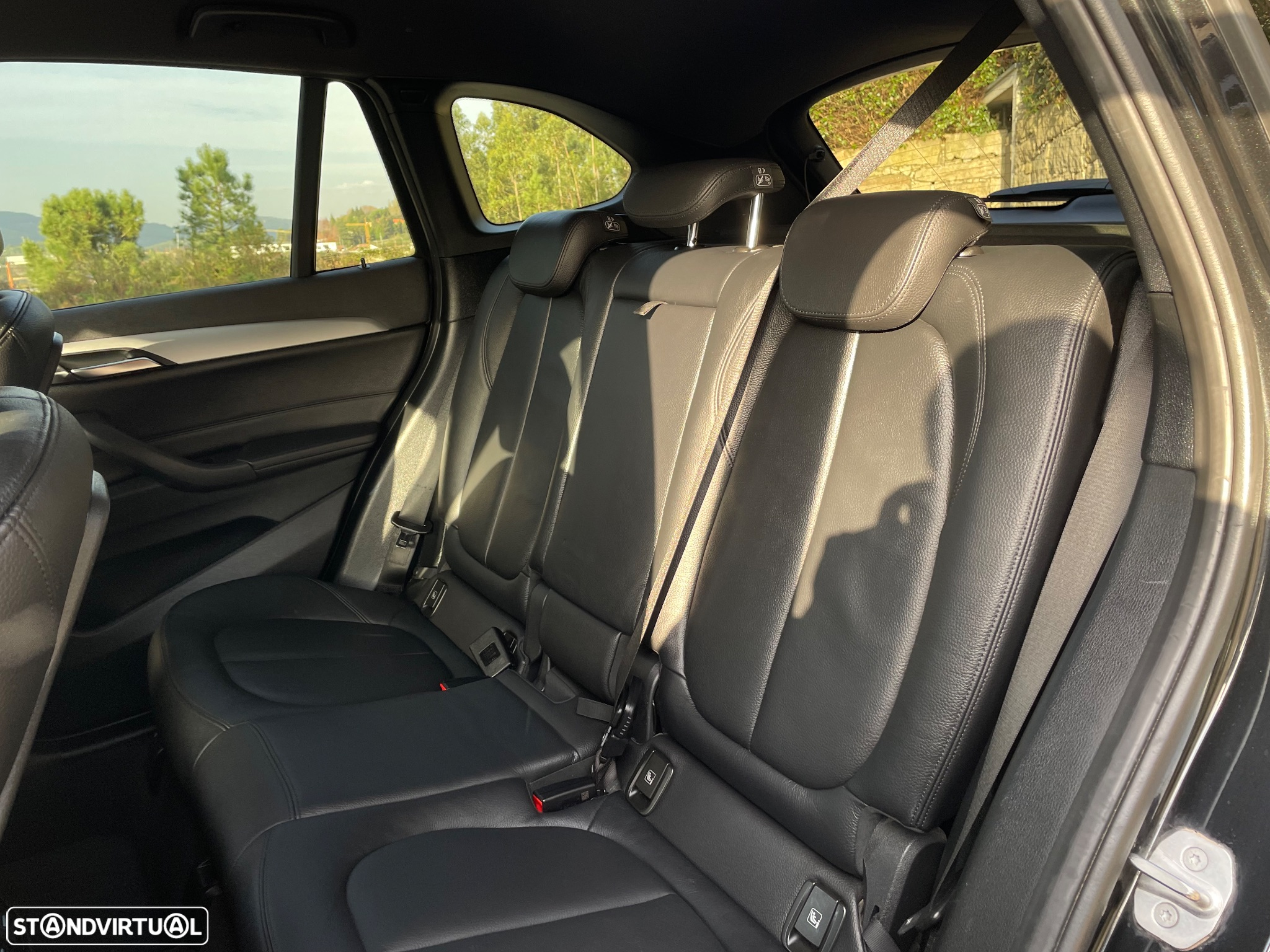 BMW X1 16 d sDrive Auto Line Sport - 29