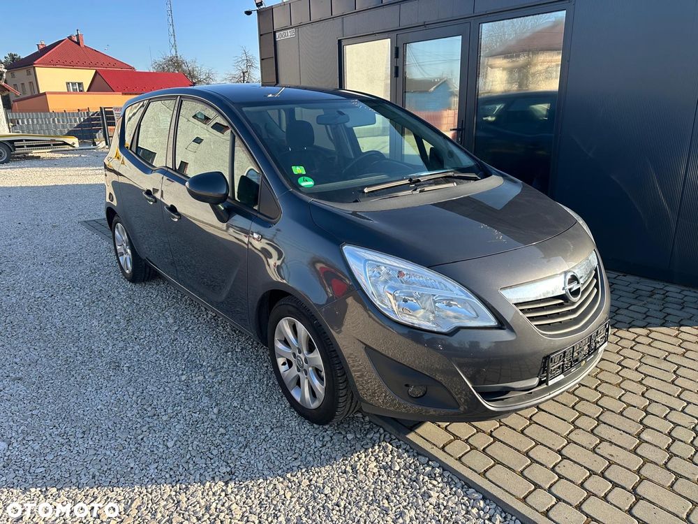 Opel Meriva 1.4 T Essentia S&S