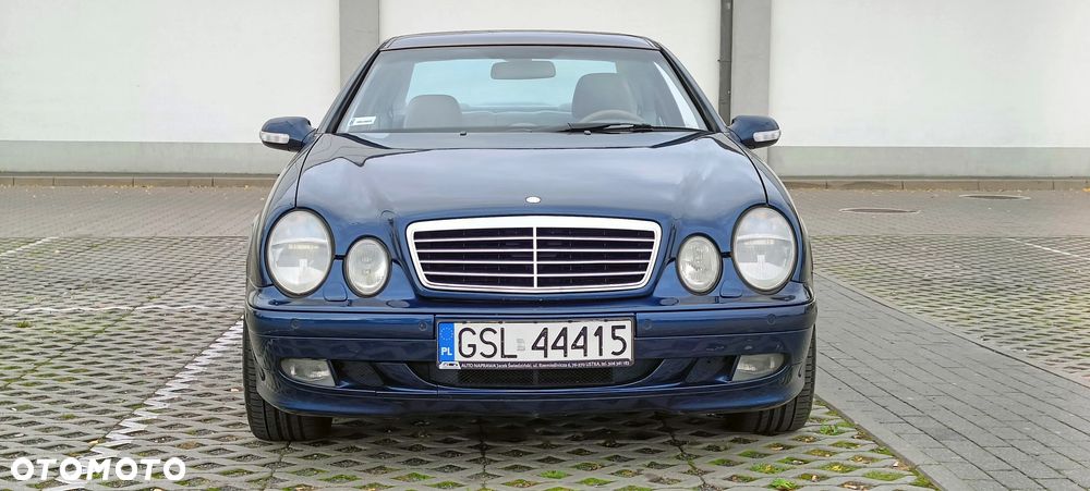 Mercedes-Benz CLK - 6
