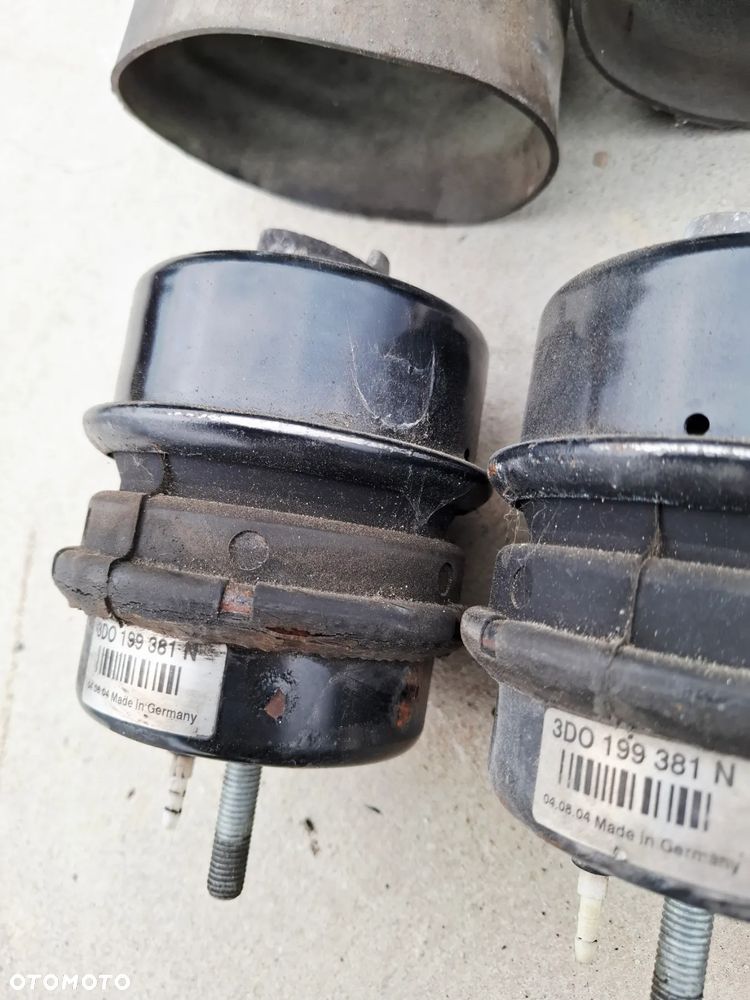 Poduszka Łożyskowanie Silnika 4.2B V8 4.2 VW Phaeton 3D0199381N - 4