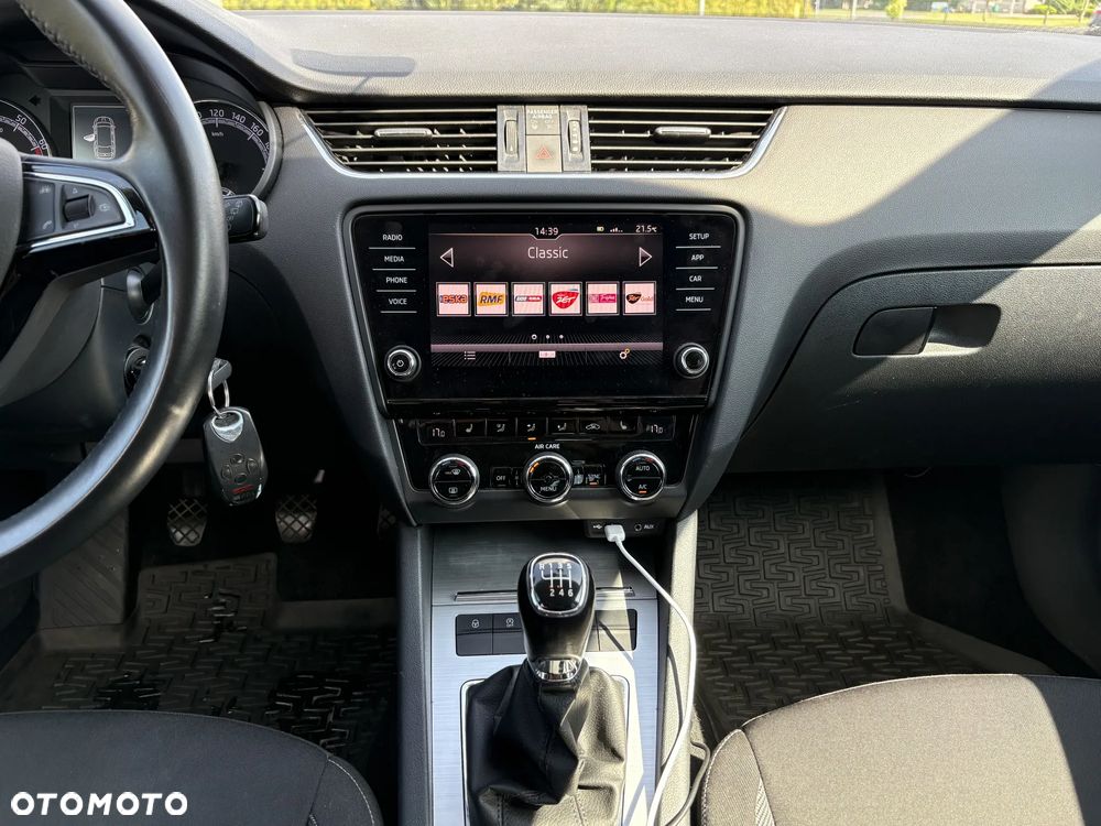 Skoda Octavia 1.4 TSI Ambition - 8