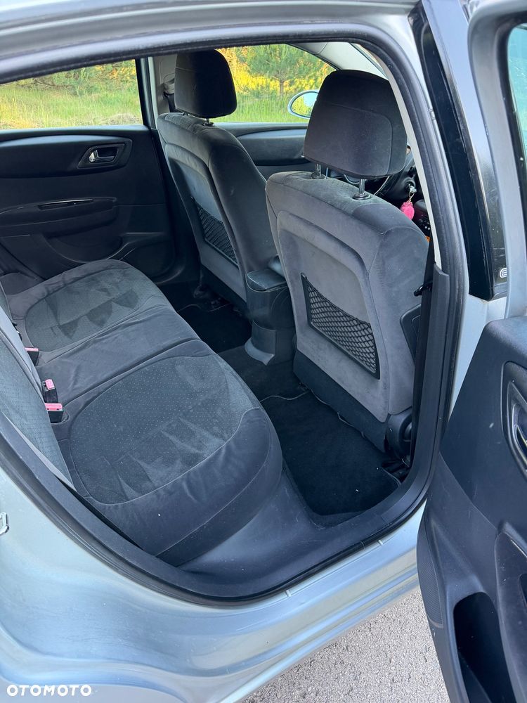 Citroën C4 2.0 16V Exclusive - 14
