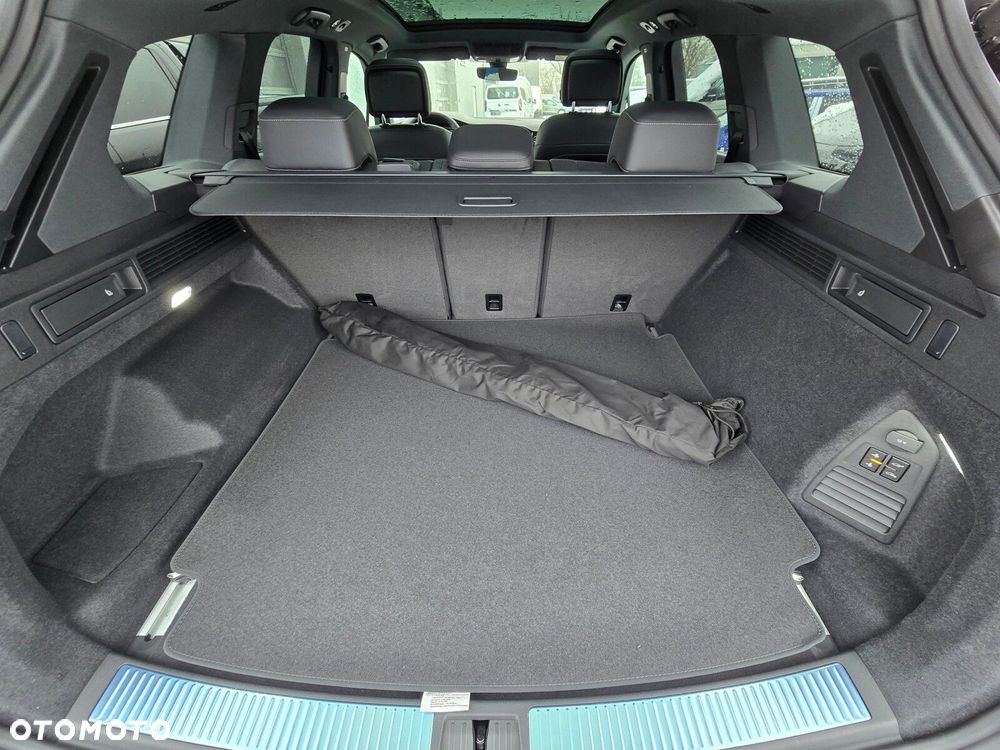 Volkswagen Touareg 3.0 V6 TDI SCR 4Mot R-Line - 10