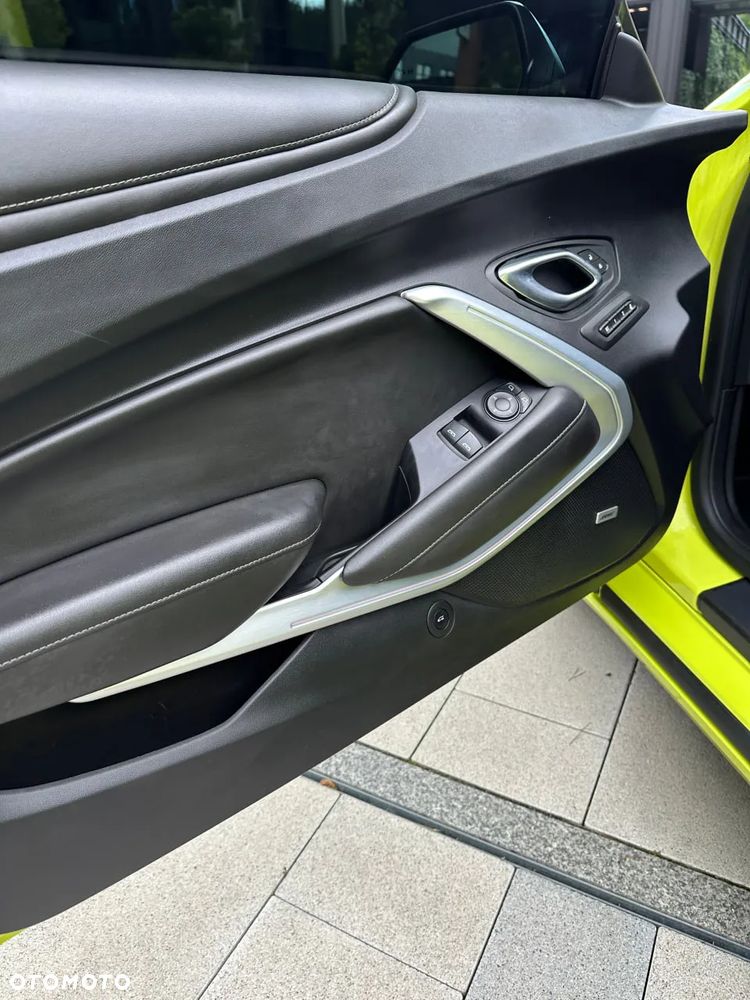 Chevrolet Camaro - 35