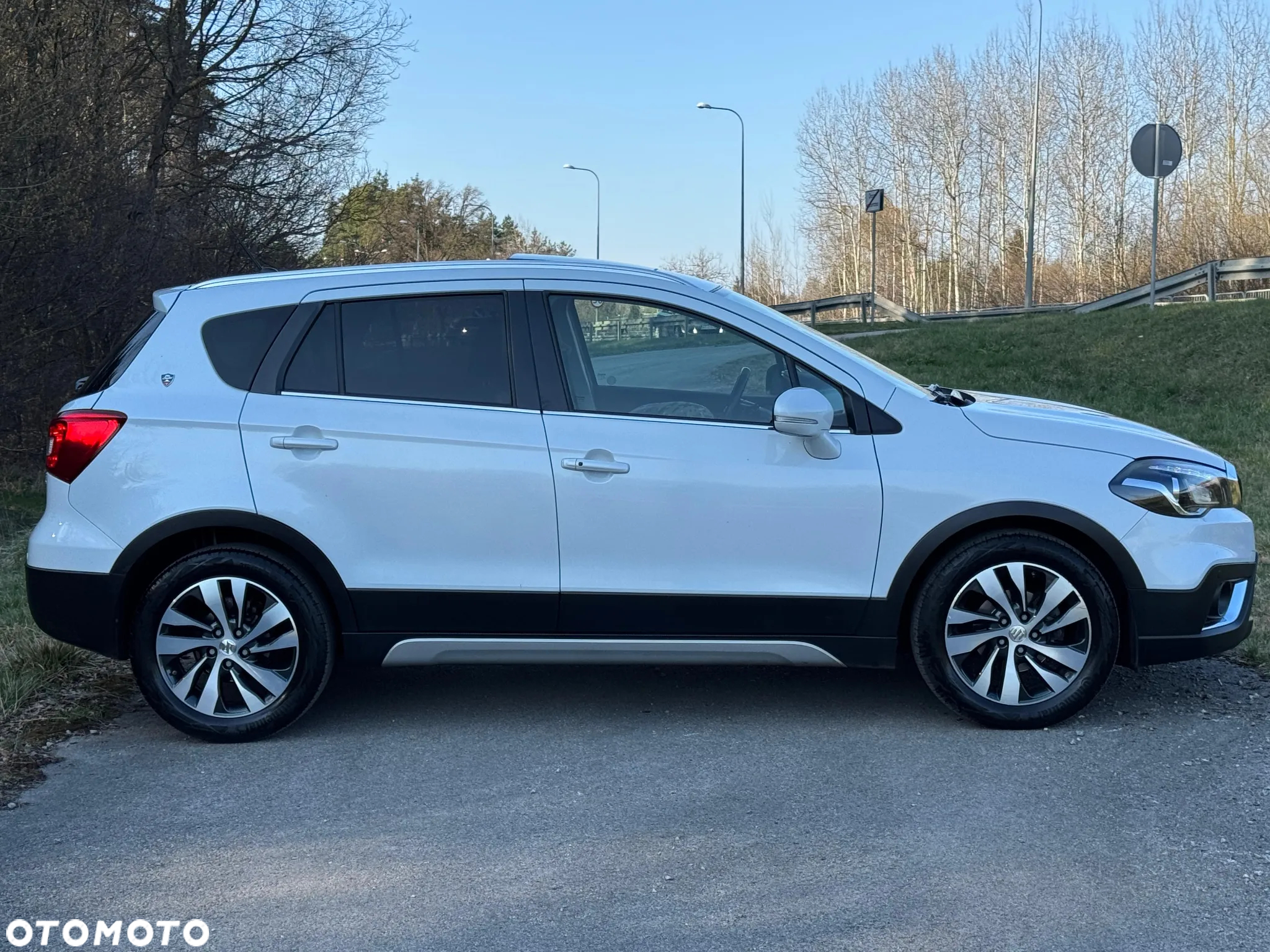 Suzuki SX4 S-Cross 1.4 T Premium 4WD - 39