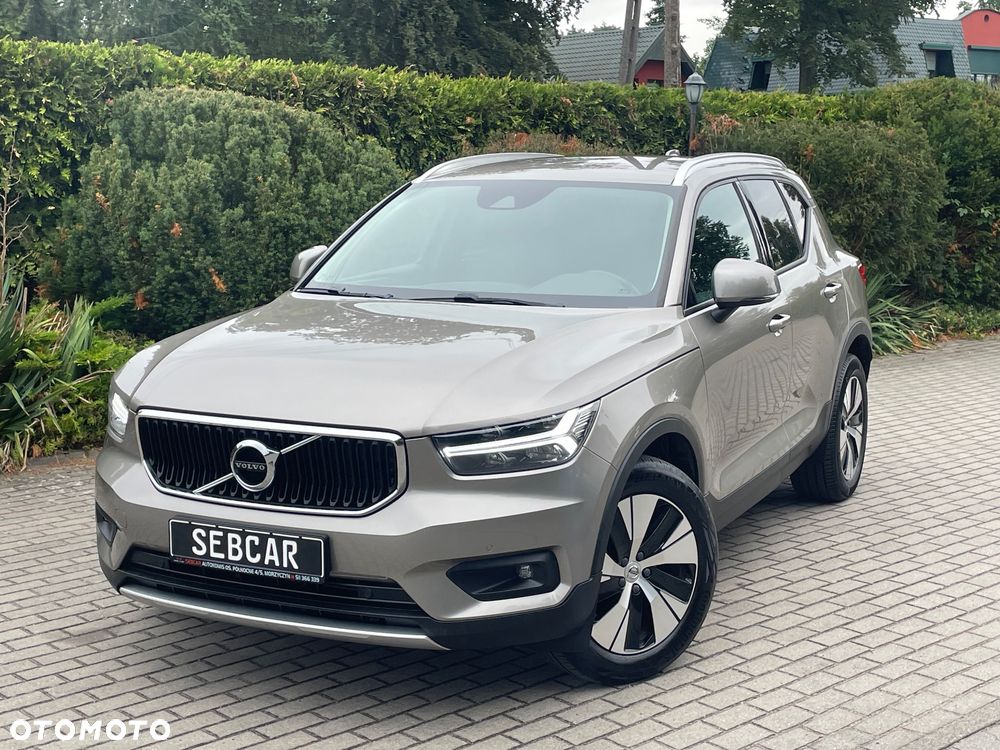 Volvo XC 40 D3 Momentum Pro - 2